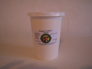 natural yoghurt